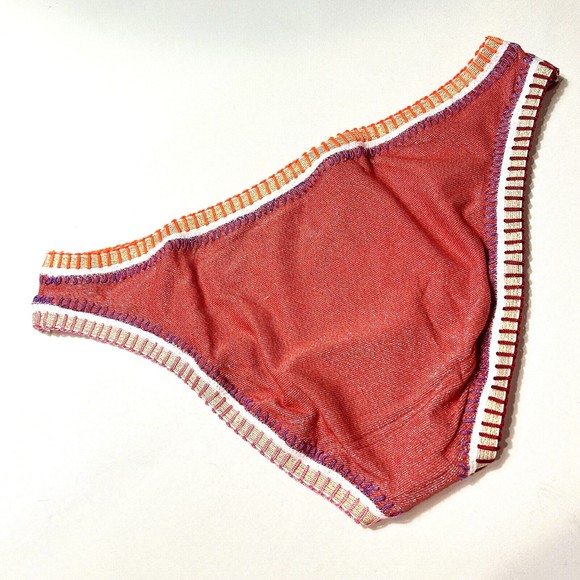 PilyQ PQ Teaberry Crochet Trim Scoop Swim Bikini Bottom Size M NWT - Picture 6 of 10